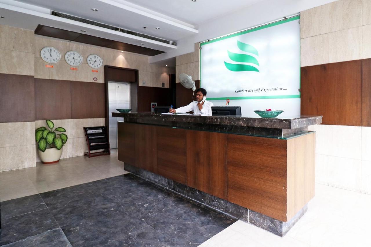 Capital O 19296 Joy Inn & Suites Bhiwadi Εξωτερικό φωτογραφία