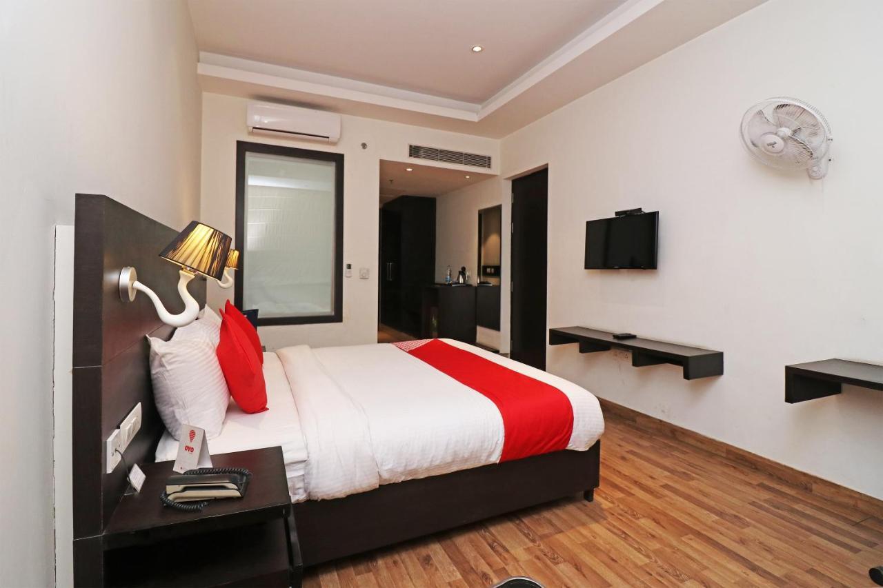 Capital O 19296 Joy Inn & Suites Bhiwadi Εξωτερικό φωτογραφία