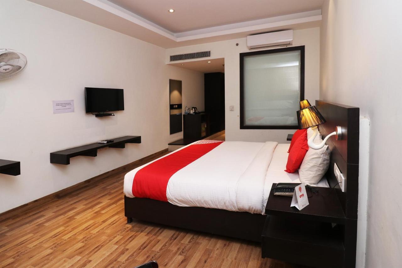 Capital O 19296 Joy Inn & Suites Bhiwadi Εξωτερικό φωτογραφία