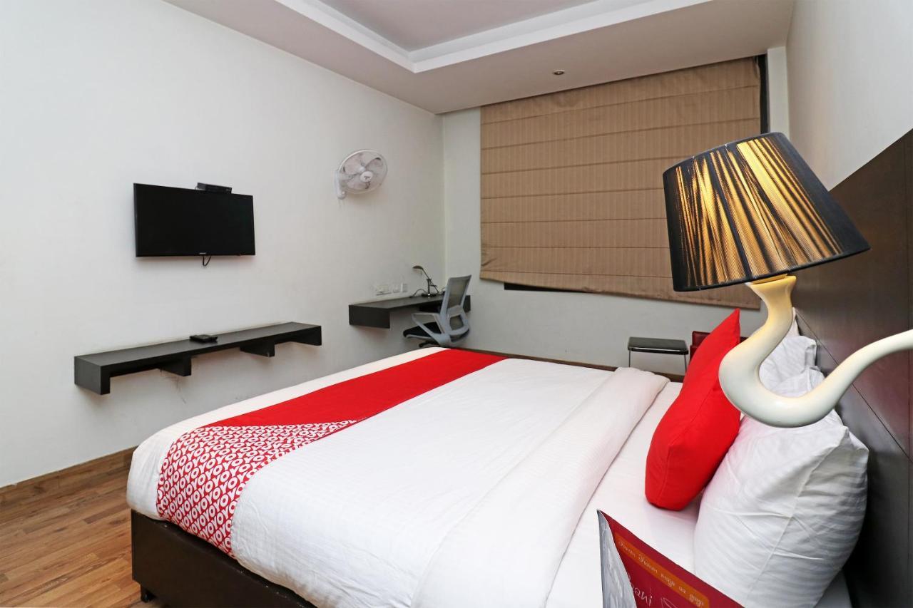 Capital O 19296 Joy Inn & Suites Bhiwadi Εξωτερικό φωτογραφία